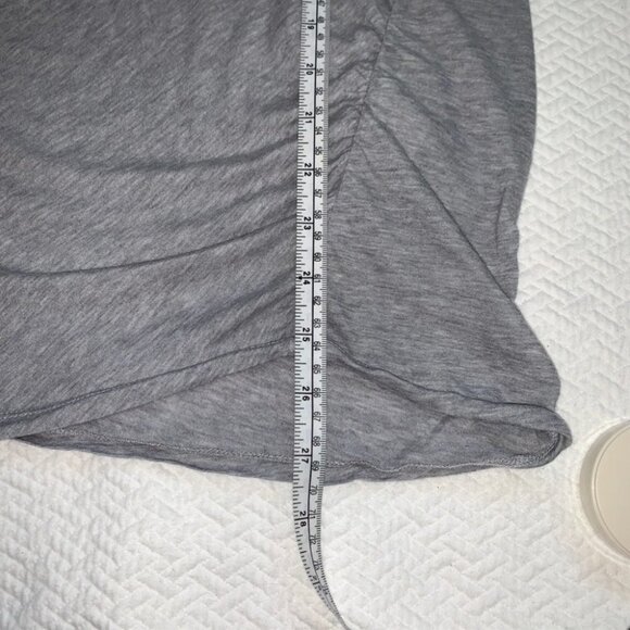 𝅺vince Long Sleeved Grey Crew Neck T-Shirt Size XS - Picture 9 of 10